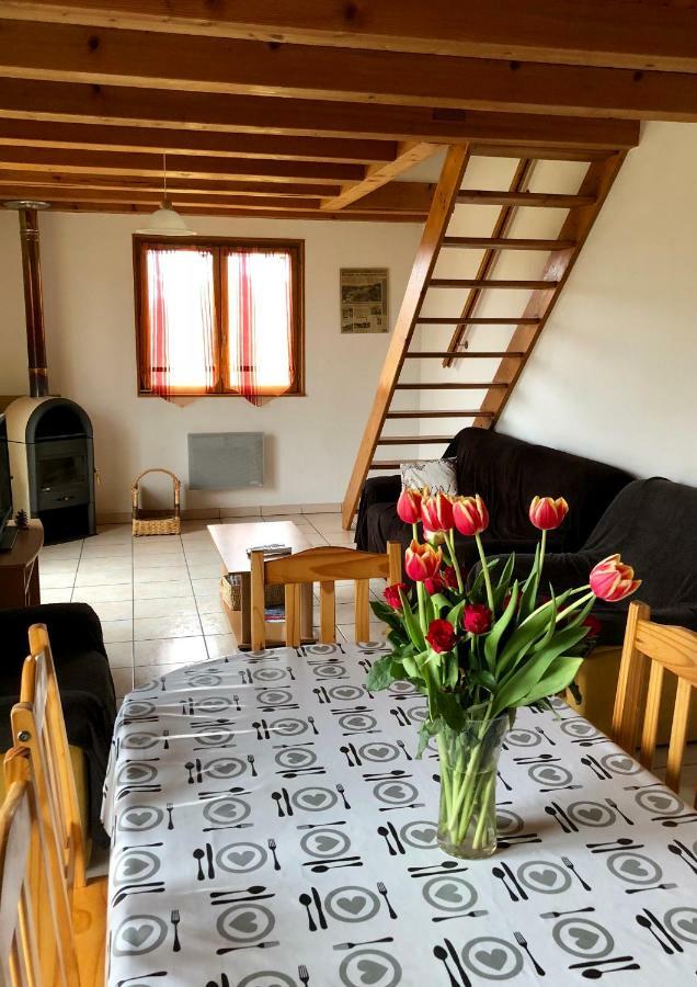 Gite De La Mortagne Buitenkant foto